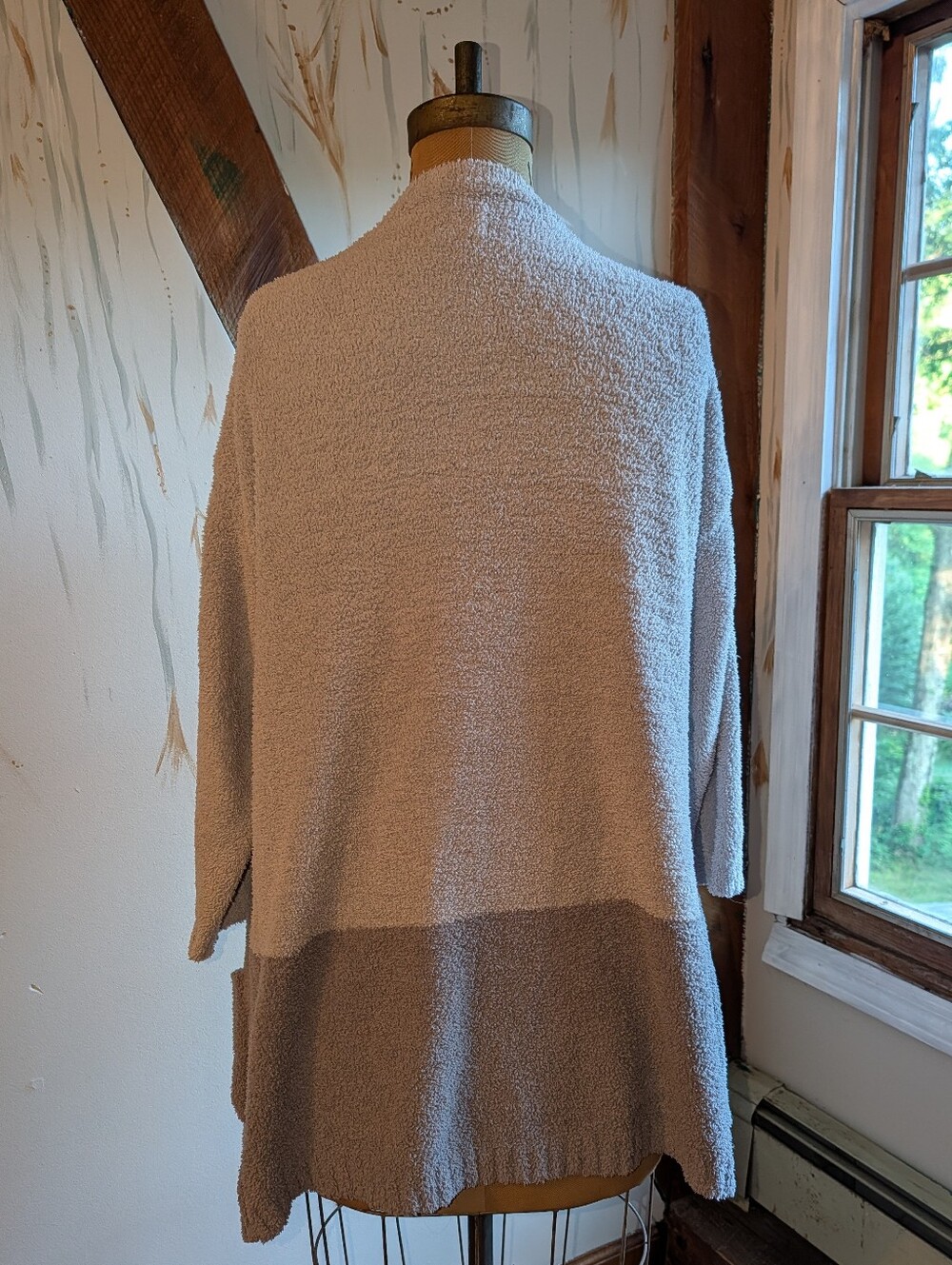 Two-Toned Gray Cardigan - Picture 4 of 6